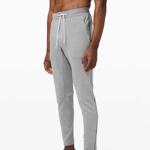 Lululemon Textured Tech 29” Jogger Pant L